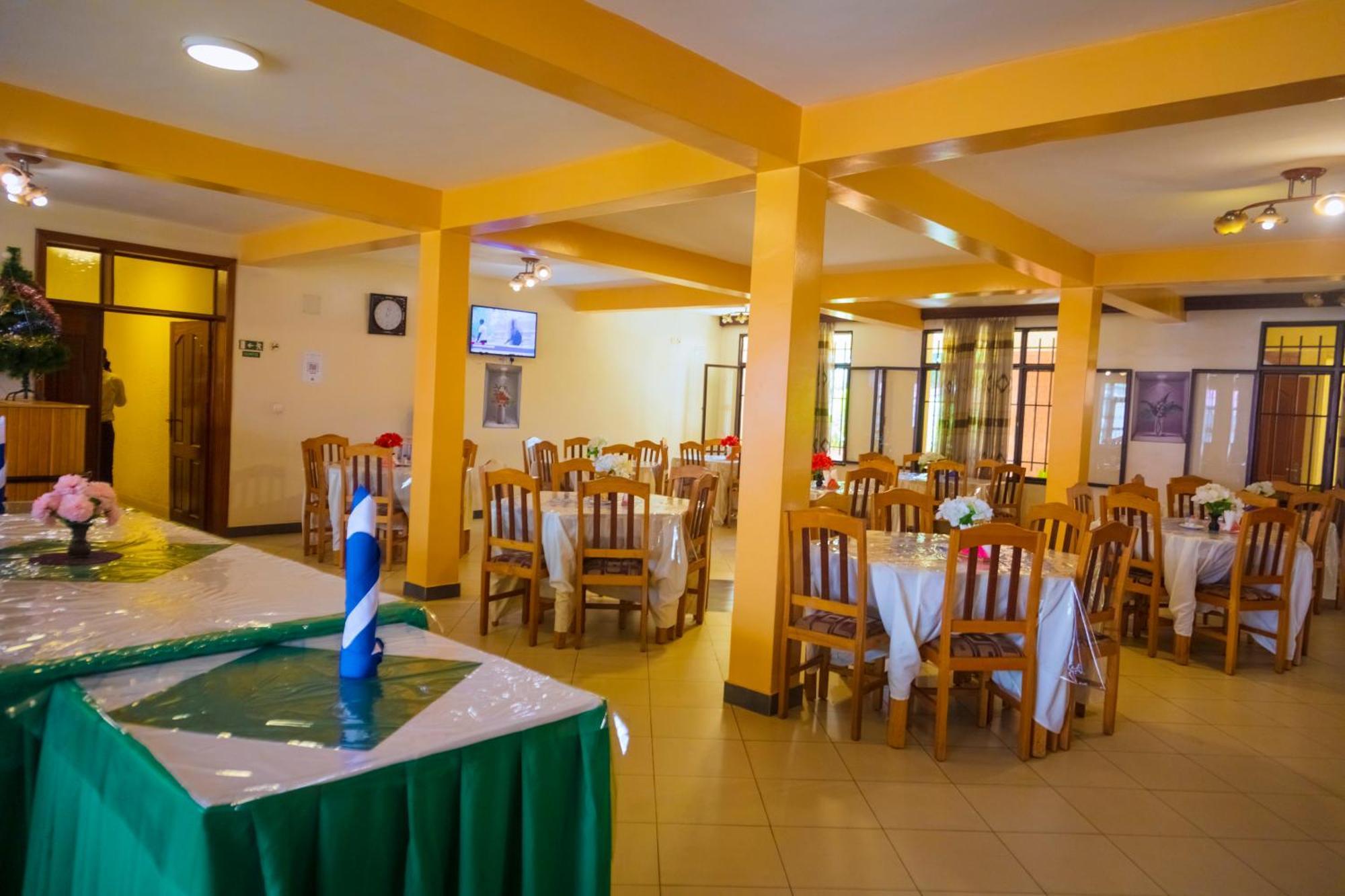 Centre Saint Vincent Pallotti Kigali Luaran gambar
