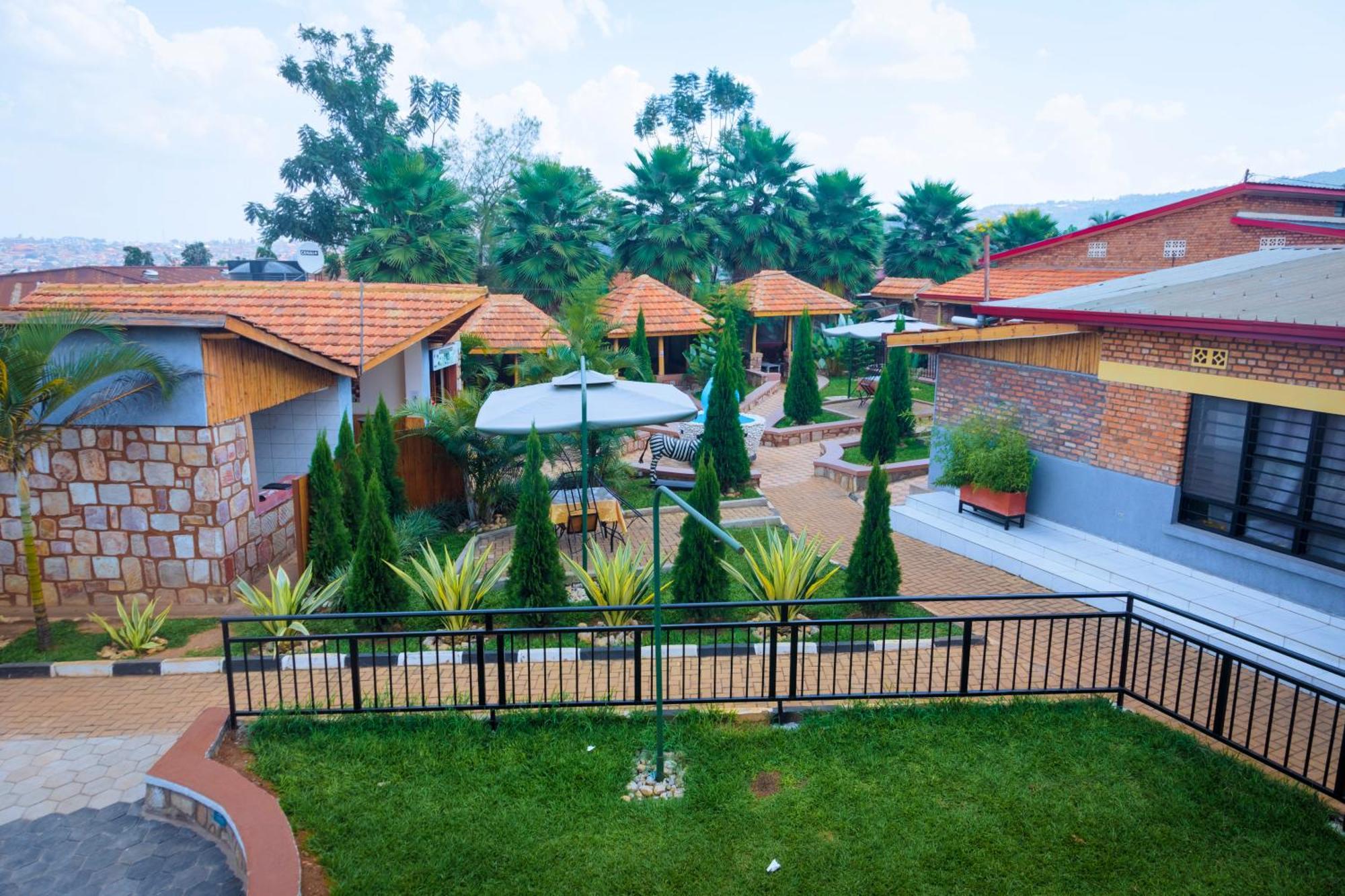 Centre Saint Vincent Pallotti Kigali Luaran gambar