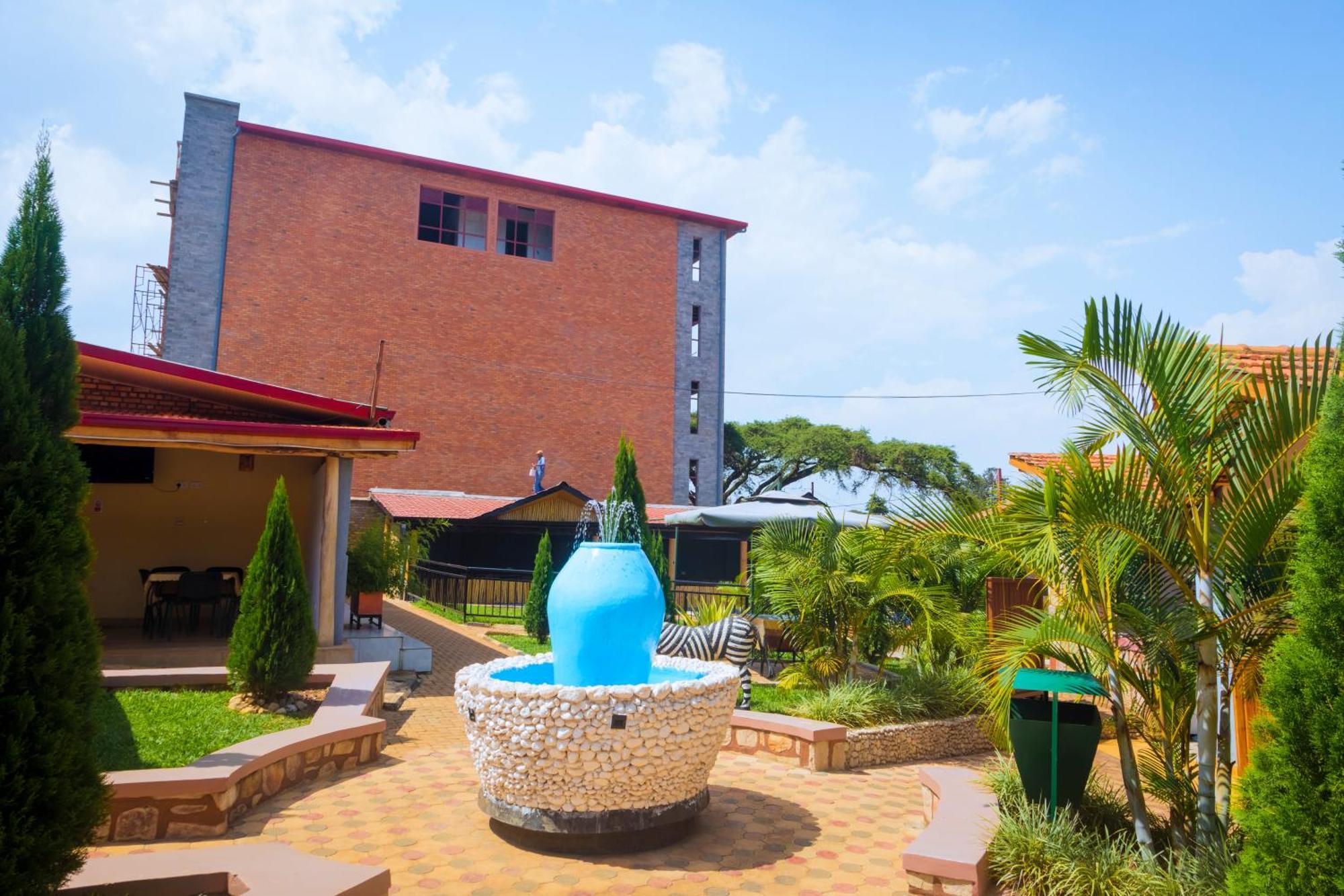 Centre Saint Vincent Pallotti Kigali Luaran gambar